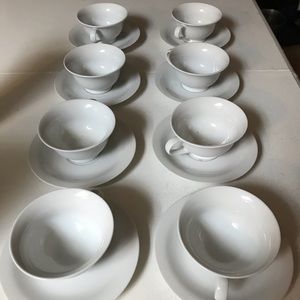 Brand New 16 peice tea cut set 8 cups 8 plates